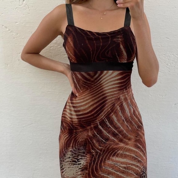 Mob Wife fantasy - Size 8 - Picture 2 of 4